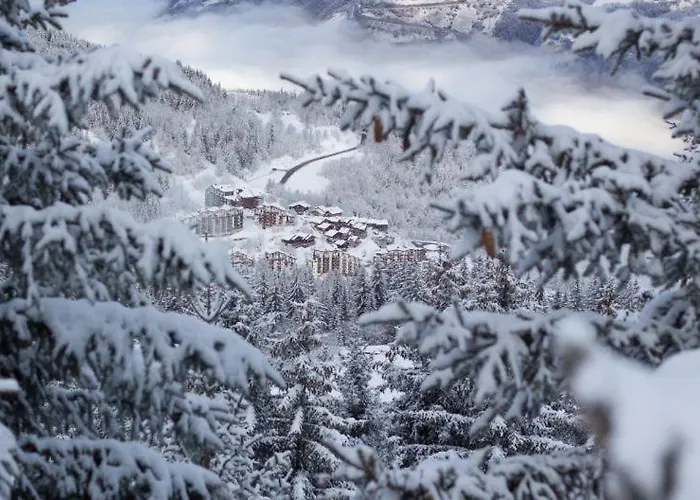 Résidence Britania Clés Blanches Appart hôtel La Tania